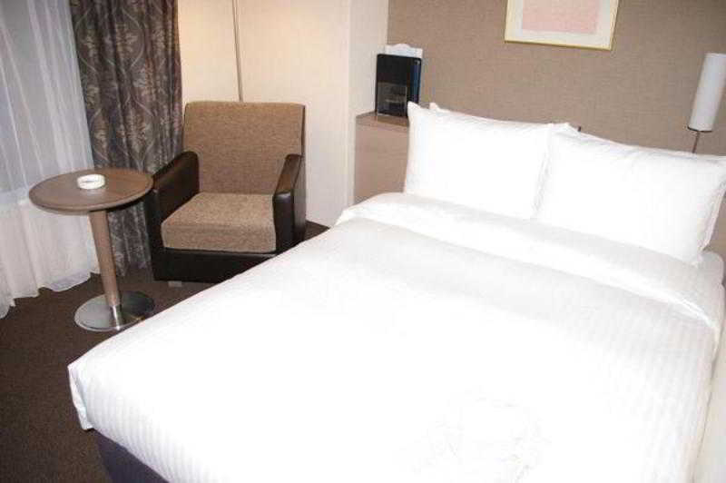 Hotel Leopalace Hakata Fukuoka  Exterior photo